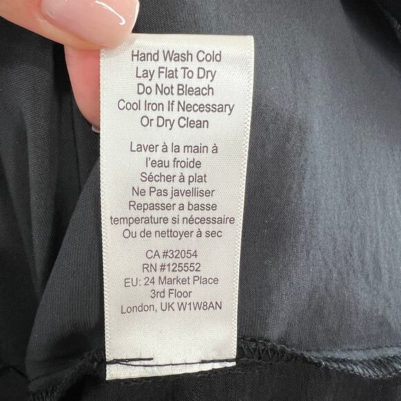 Anthro DOLAN Black Long Sleeve V-Neckline Elastic Cuff Pullover Polyester Top L - Picture 8 of 8